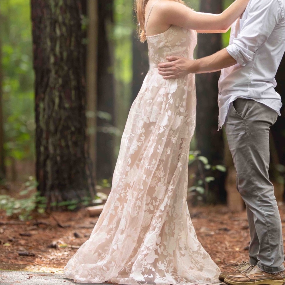 Lulu’s Blush Maxi